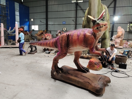 Simulatie levensgrootte Animatronische Dilophosaurus voor Jurassic Park