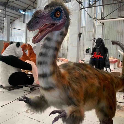 Model Limusaurus Taman Hiburan Dinosaurus Animatronik Realistis Manusia Hidup