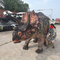 Aangepast realistisch volwassen Triceratops-dinosauruskostuum voor twee artiesten