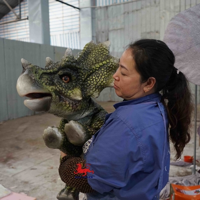 Boneka Tangan Realistis Lembut Ringan, Boneka Tangan Triceratops