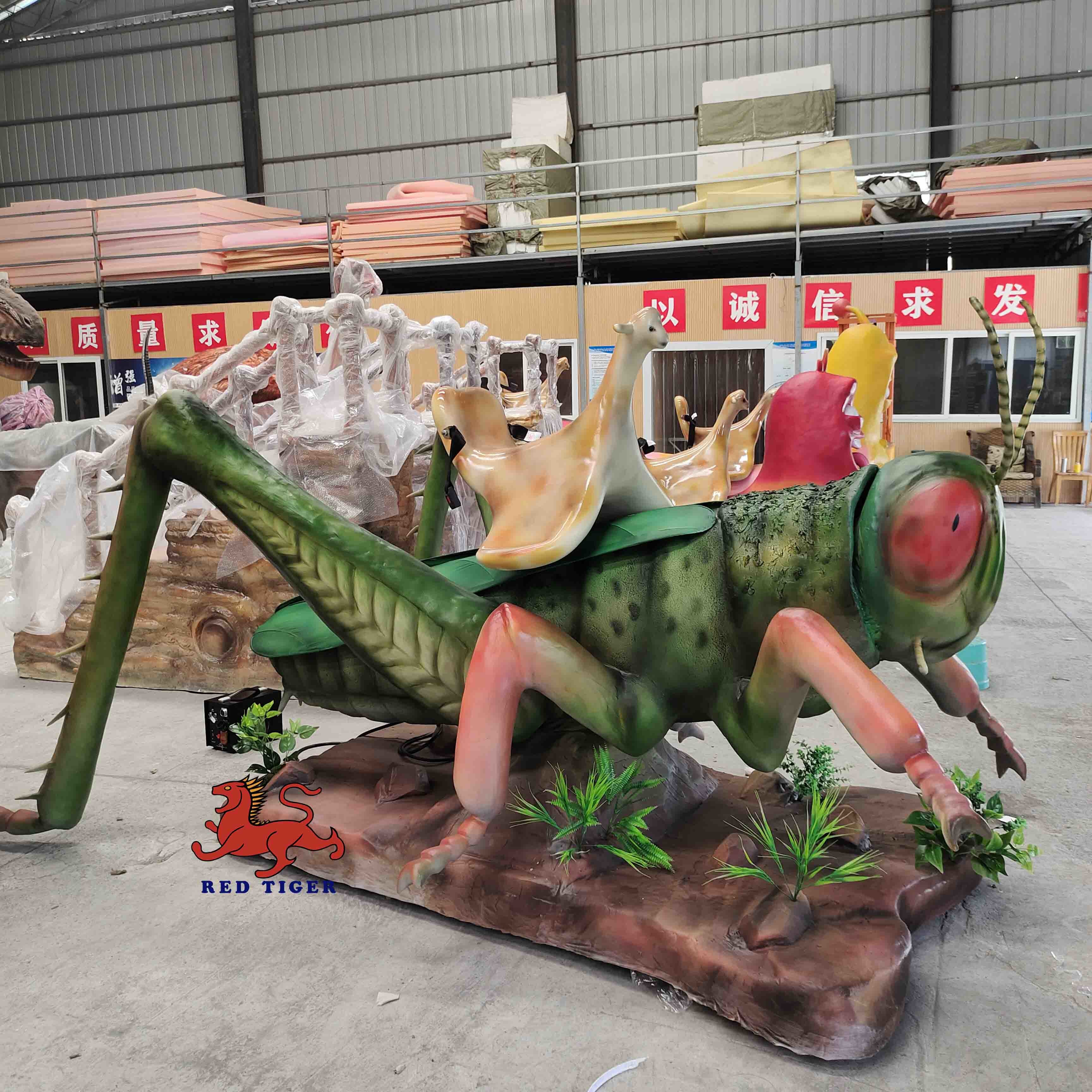 Insect Customized Customized Outdoor Animatronic Insects Giant Wasp Statue FCC Certificate