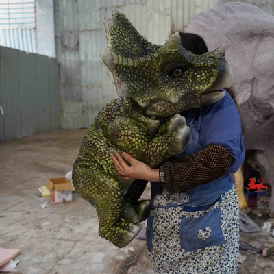 Dobra cena. Lekka miękka realistyczna pacynka, pacynka Triceratops w Internecie